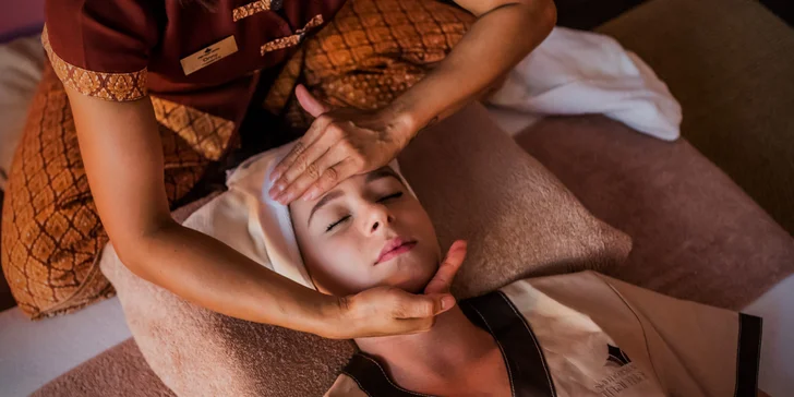 Odpočinek ve 4* hotelu v Piešťanech s neomezeným vstupem do bazénu, masáží a polopenzí