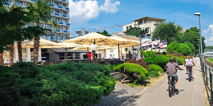 Odpočinek ve 4* hotelu v Piešťanech s neomezeným vstupem do bazénu, masáží a polopenzí