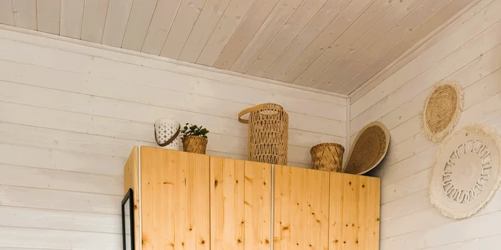 Romantika v srdci Českého ráje: moderní posed pro 2 osoby, sauna a koupací sud