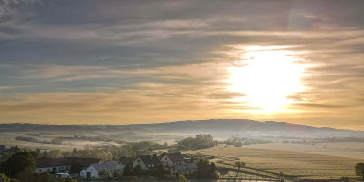 Romantika v srdci Českého ráje: moderní posed pro 2 osoby, sauna a koupací sud