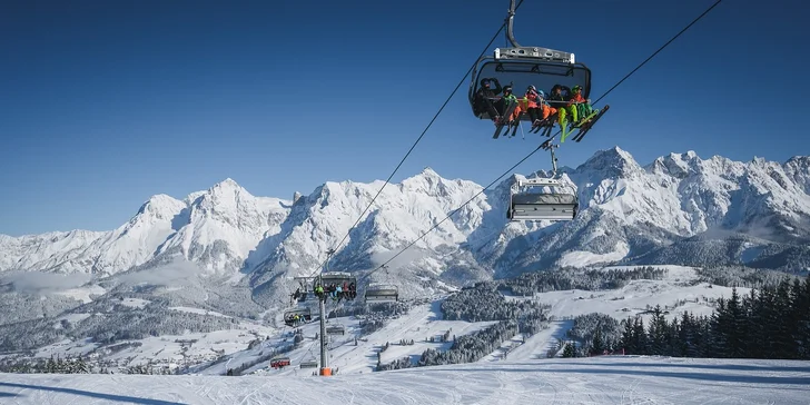 Krásný hotel v Rakousku hned u sjezdovky: polopenze plus, parádní wellness, herny pro děti