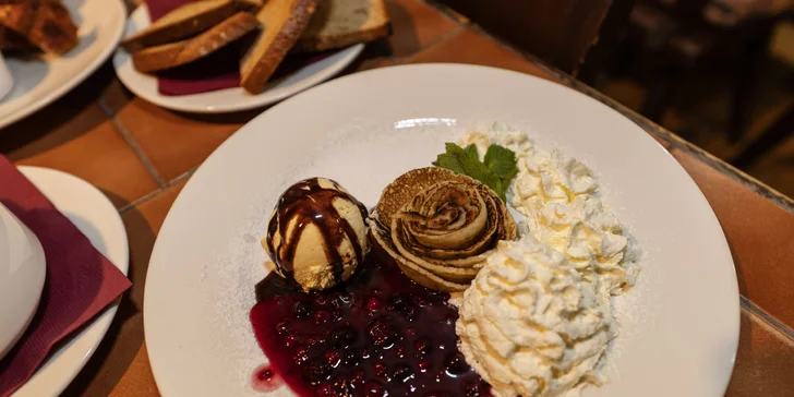 Pobyt v srdci Českého Švýcarska: snídaně, 3chod. večeře i privátní wellness