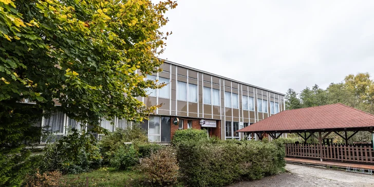 Aktivní rodinná dovolená u Adršpachu se snídaní nebo polopenzí