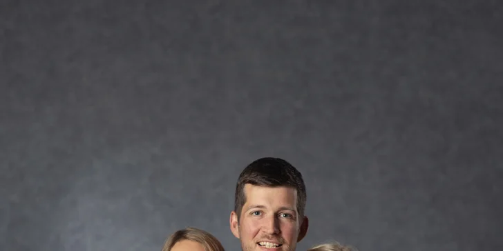 Nechte se zvěčnit od profi fotografa: focení pro jednotlivce, rodiny či glamour