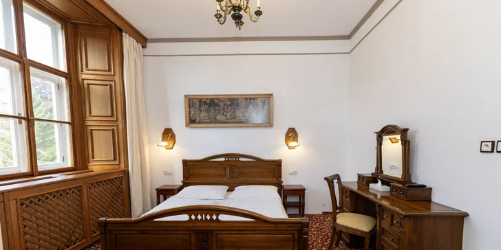 Zámek Hrubá Skála: polopenze, vstup do wellness i na vyhlídku, v ceně i procedury