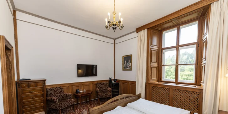 Zámek Hrubá Skála: polopenze, vstup do wellness i na vyhlídku, v ceně i procedury