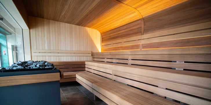 Klidná dovolená u Straszyńského jezera: snídaně, sauna, dětské hřiště, výlety do Gdaňsku