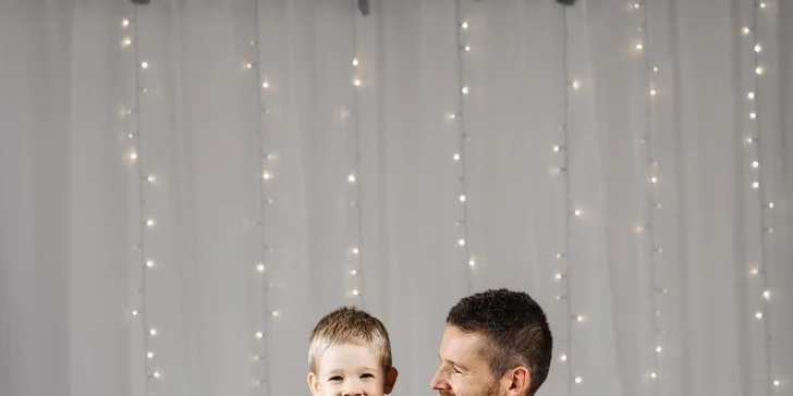 Vánoční focení pro páry i rodiny s dětmi: 30 minut v ateliéru