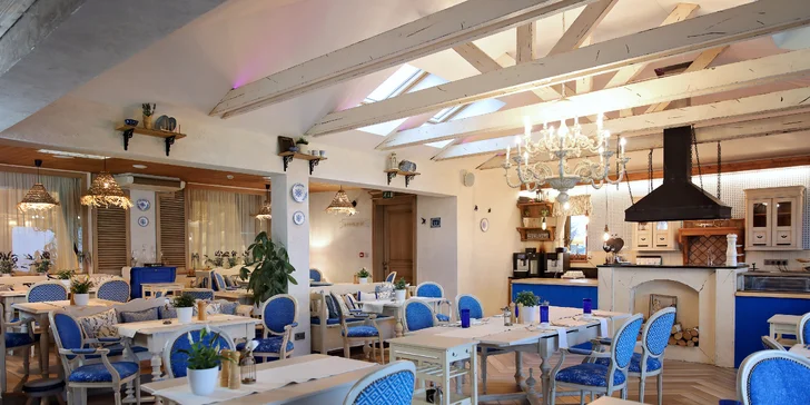 Nezapomenutelný pobyt v luxusním hotelu pod Zoborem s volným vstupem do wellness