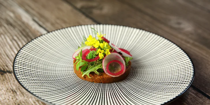 Nezapomenutelný pobyt v luxusním hotelu pod Zoborem s volným vstupem do wellness