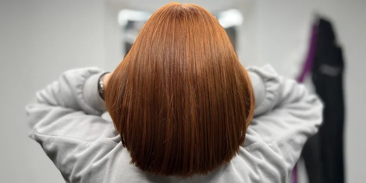Barvení pro všechny délky vlasů vč. zastřižení konečků, foukané a stylingu