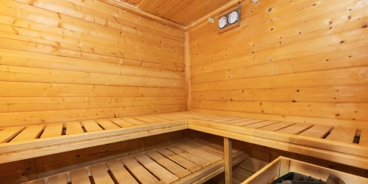 Pobyt v Karlových Varech se snídaní či polopenzí, neomezeným wellness i masáží