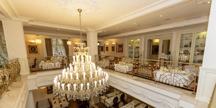 Pobyt v Karlových Varech se snídaní či polopenzí, neomezeným wellness i masáží