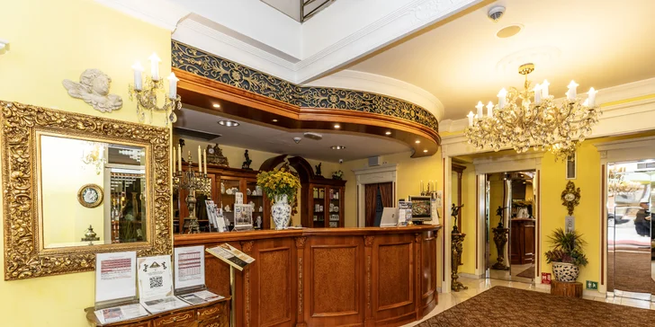 Pobyt v Karlových Varech se snídaní či polopenzí, neomezeným wellness i masáží