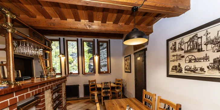 Pobyt v tajuplné Staré plynárně v Hřensku se snídaní nebo bez stravy