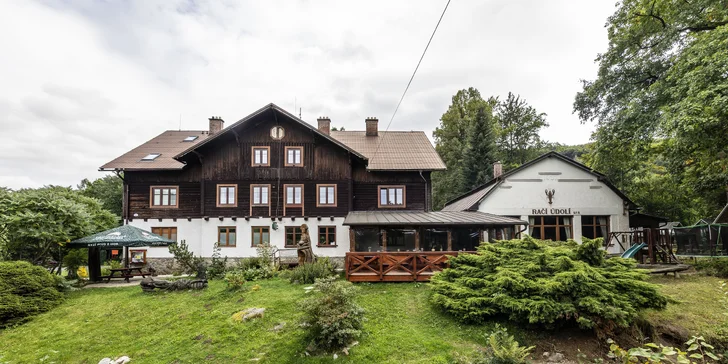 Penzion v Jeseníkách: lokalita na úpatí Rychlebských hor, snídaně, možnost sauny i večeří