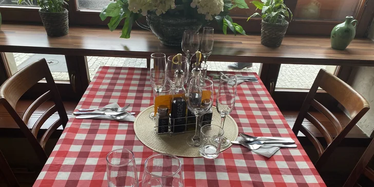 1 000 či 2 000 Kč na cokoliv v italské restauraci Ristorante Fresco Vento