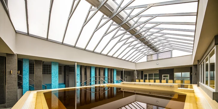 Božský relax u největšího lázeňského komplexu v Evropě: noblesní 4* hotel v Hajdúszoboszló se stravou