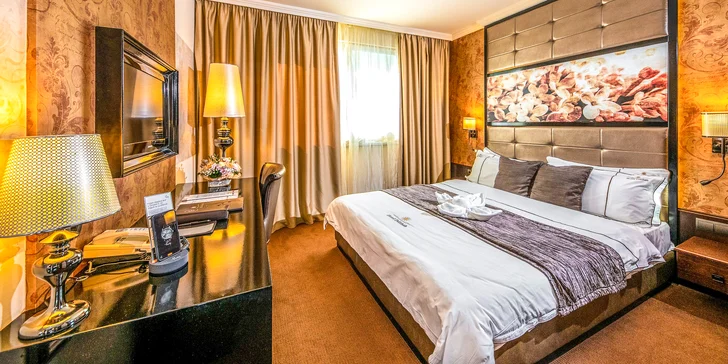 Božský relax u největšího lázeňského komplexu v Evropě: noblesní 4* hotel v Hajdúszoboszló se stravou