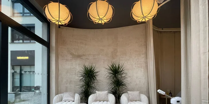 Zajistěte si výrazný pohled: prodloužení řas metodou řasa na řasu i objemová varianta (3D–7D)