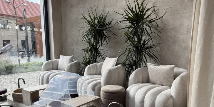 Japonské head spa: relaxační mytí vlasů s masáží hlavy a aromaterapií i ošetření obličeje