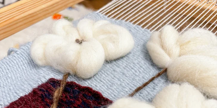 Odpočinkové kurzy tkaní: úplné základy, tvorba podtácku i tapiserie