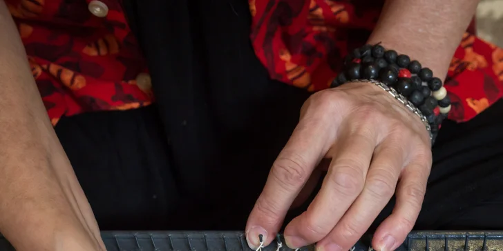 Odpočinkové kurzy tkaní: úplné základy, tvorba podtácku i tapiserie