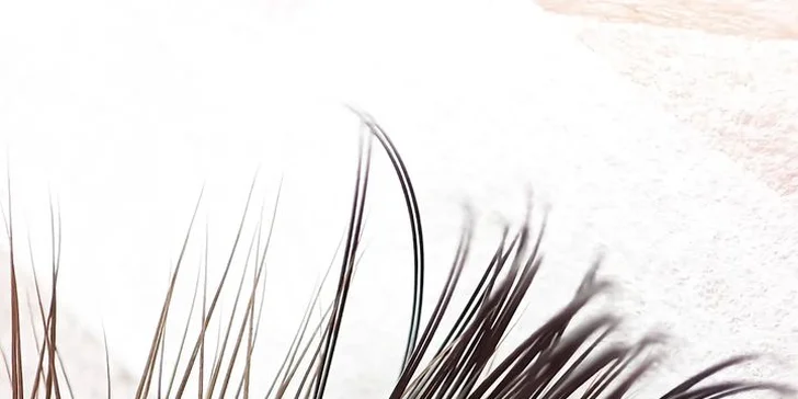 Přirozené prodloužení řas metodou řasa na řasu i 2D-5D