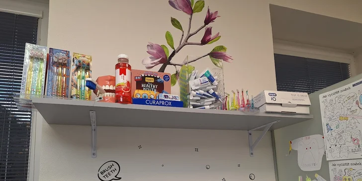 Dentální hygiena pro děti či dospělé vč. air-flow, depurace i fluoridace