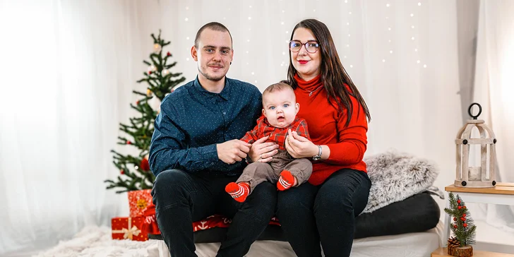 Vánoční focení pro páry i rodiny s dětmi: 30 minut v ateliéru