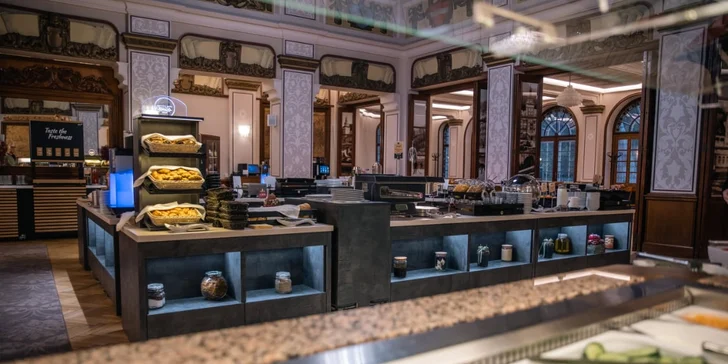 Luxusní dovolená na zámku: neomezený wellness i polopenze, 2 děti zdarma