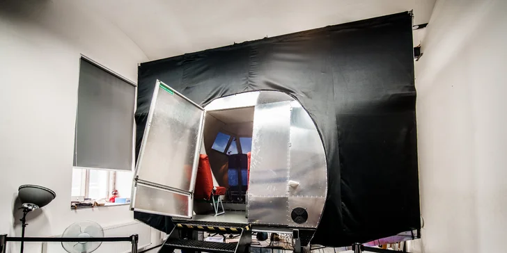 Simulátor letounu L410: 20-60 minut pilotování pro jednoho i romantický let pro dva