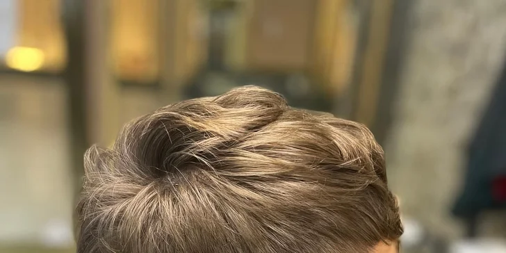 Nový elegantní vzhled: balíčky barber péče i vč. masáže hlavy a nápoje