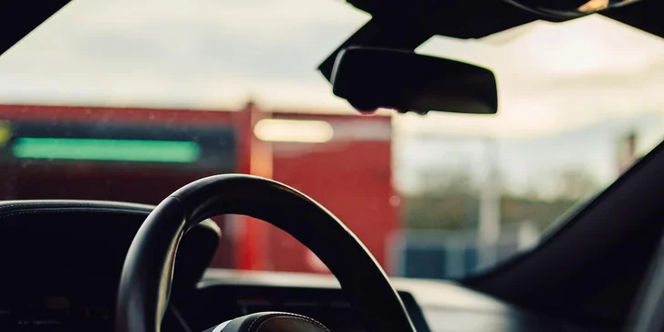 Otevřené vouchery v hodnotě 1000 až 3000 Kč do automyčky a na e-shop Crystal Shine