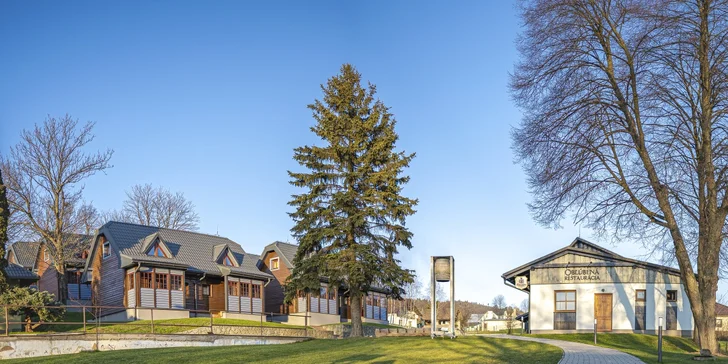 Útulné apartmánové srubové domky na Kysucích s polopenzí a privátním wellness