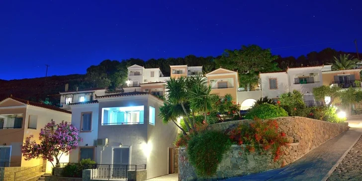 Dovolená na ostrově Lesbos: hotel kousek od pláže, snídaně, bazén i letenky