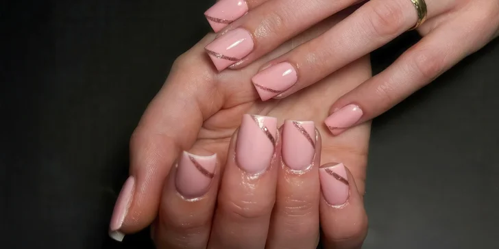 Opečujte své ruce i nohy: manikúra a pedikúra klasická, speciální či luxusní