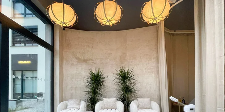 Opečujte své ruce i nohy: manikúra a pedikúra klasická, speciální či luxusní