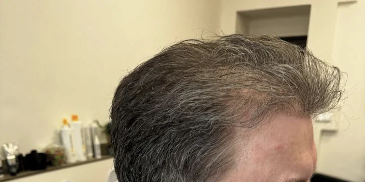 Klasický či moderní pánský střih včetně mytí i foukané ve Studiu by Shady