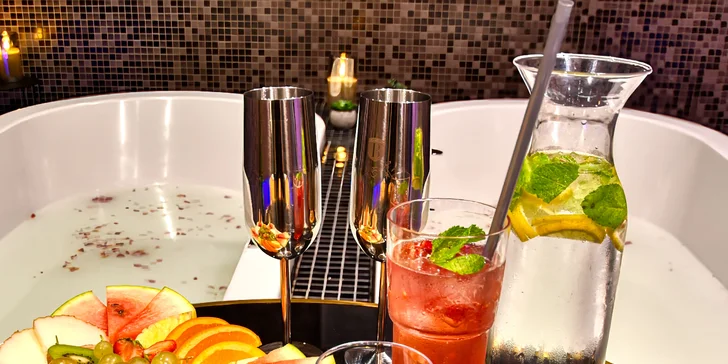 Relaxační koupel podle výběru s nápoji a občerstvením pro 2 osoby