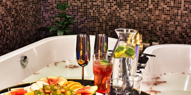 Relaxační koupel podle výběru s nápoji a občerstvením pro 2 osoby