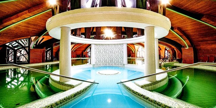 Wellness dovolená v Maďarsku: hotel s polopenzí naproti lázním a aquaparku