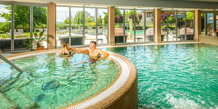 4* hotel na břehu Balatonu: polopenze a neomezený vstup do wellness