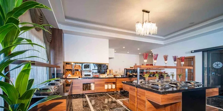 Lyžování v Turecku: 4* hotel Peony s polopenzí plus, bodovým skipasem a letenkami