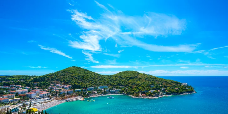 Dubrovník: hotel u pláže, polopenze a výhled na Elafitské ostrovy