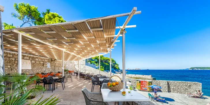 Dubrovník: hotel u pláže, polopenze a výhled na Elafitské ostrovy