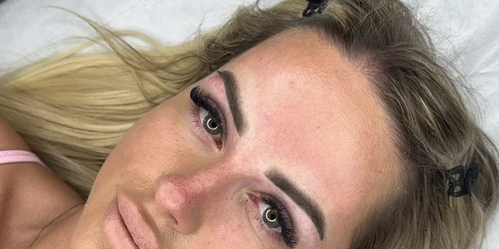 Otevřené vouchery na služby Kristýny Olejkové: PMU, piercing, laminace řas a obočí aj.