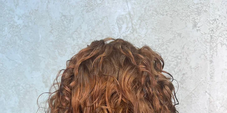 Ještě krásnější vlasy: barvení a střih pro všechny délky, čištění Malibu C včetně analýzy