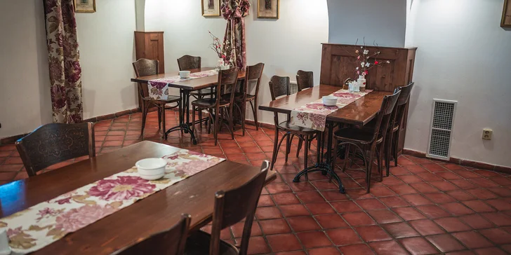 Romantický pobyt v Dubenci: bývalá fara se snídaní a vířivkou