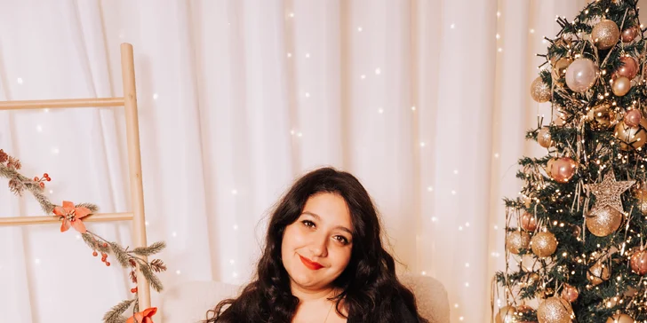 Focení v ateliéru či exteriéru: páry, rodiny či portréty, těhotenské i tematické fotky